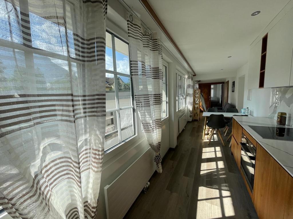 Moderne Einzigartige Wohnung In Altdorf Dış mekan fotoğraf